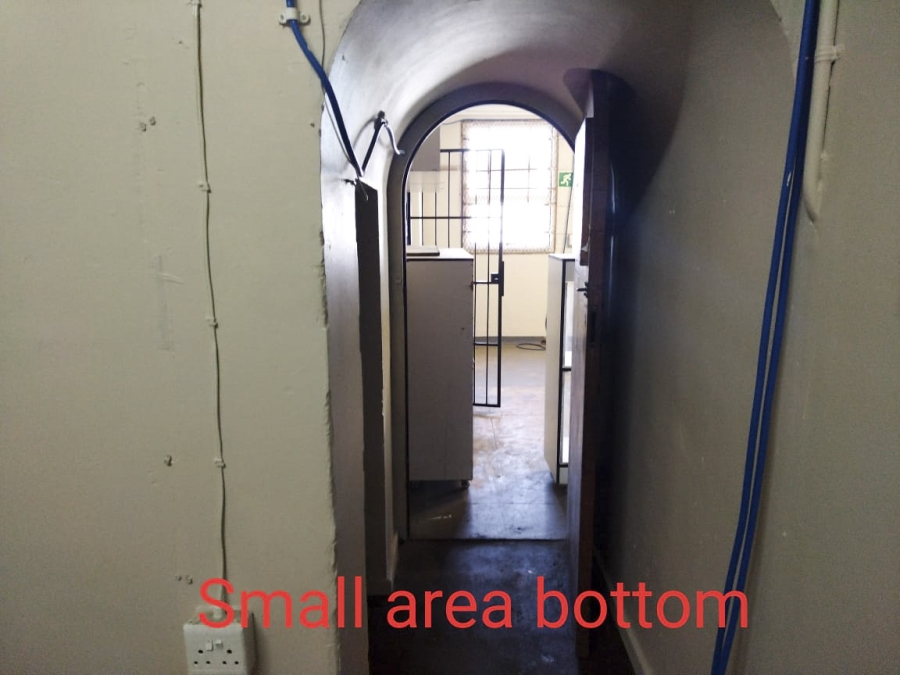 To Let Commercial Property for Rent in Maitland Western Cape